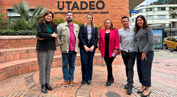 Presentación de la cátedra CIMUED en las universidades colombianas